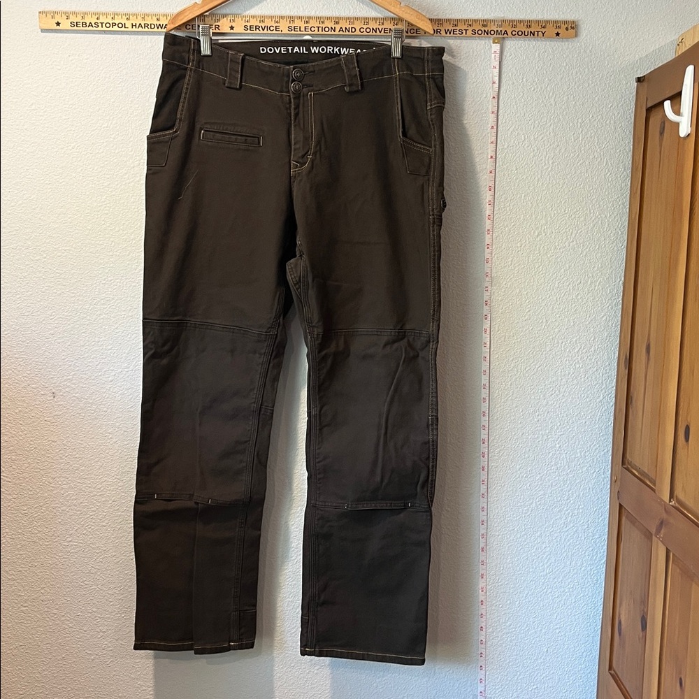 Dovetail brown womens size 16/32 work pants. Barely worn.